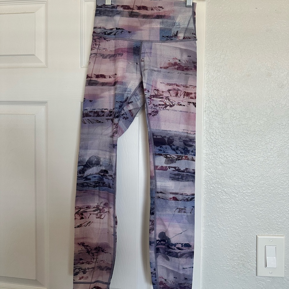 LULULEMON WORKOUT PANTS